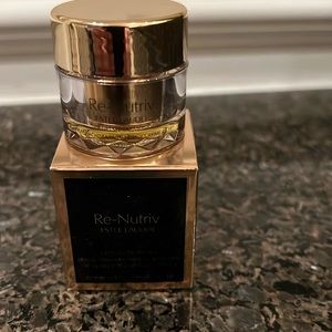 Est’ee Lauder Re-Nutriv Ultimate Diamond